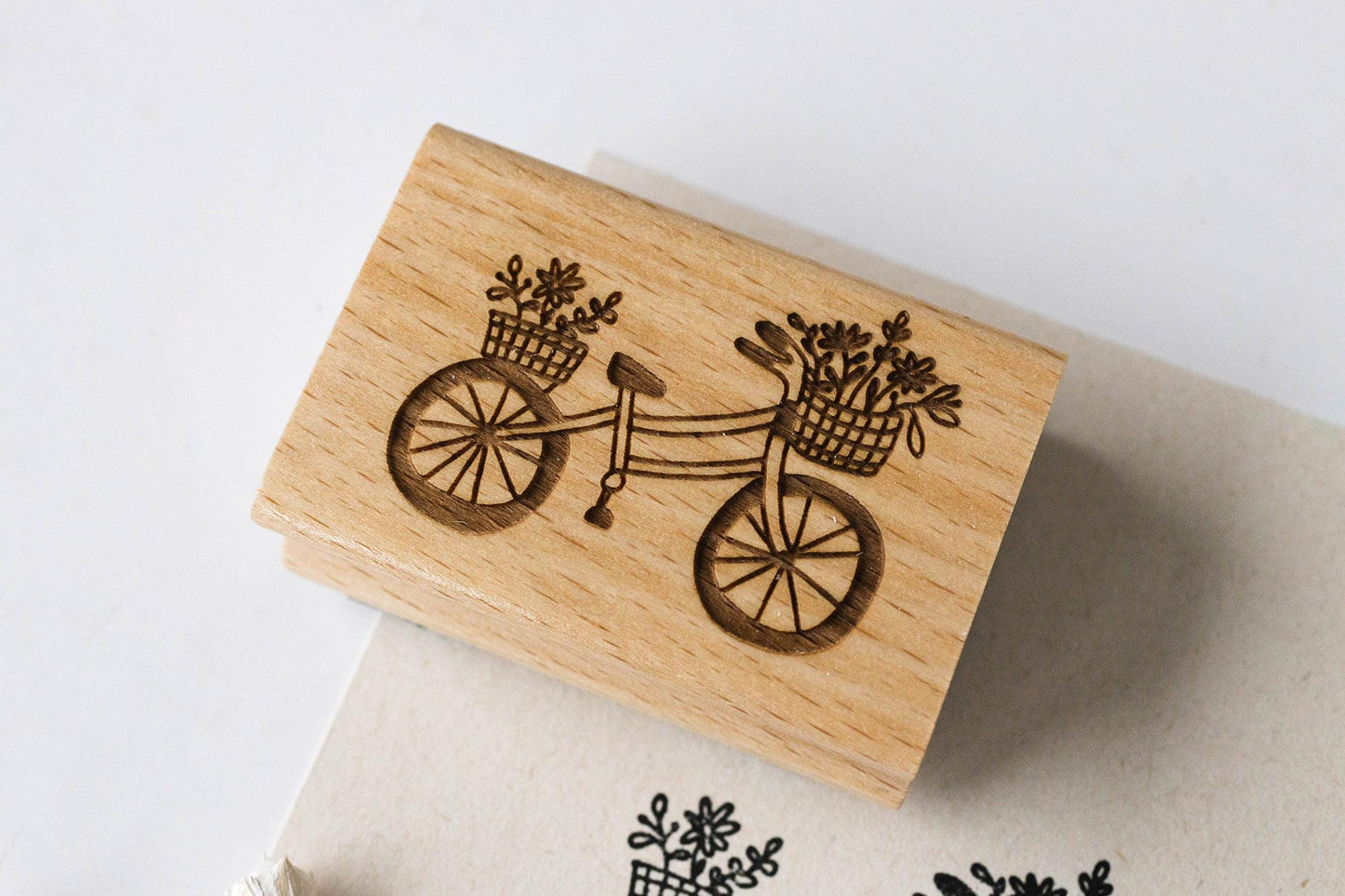 Fahrrad mit Blumen Stempel Frühling Ostern Natur Sommer Motivstempel Boho DIY Basteln Geschenk Karte Geschenkanhänger HS093