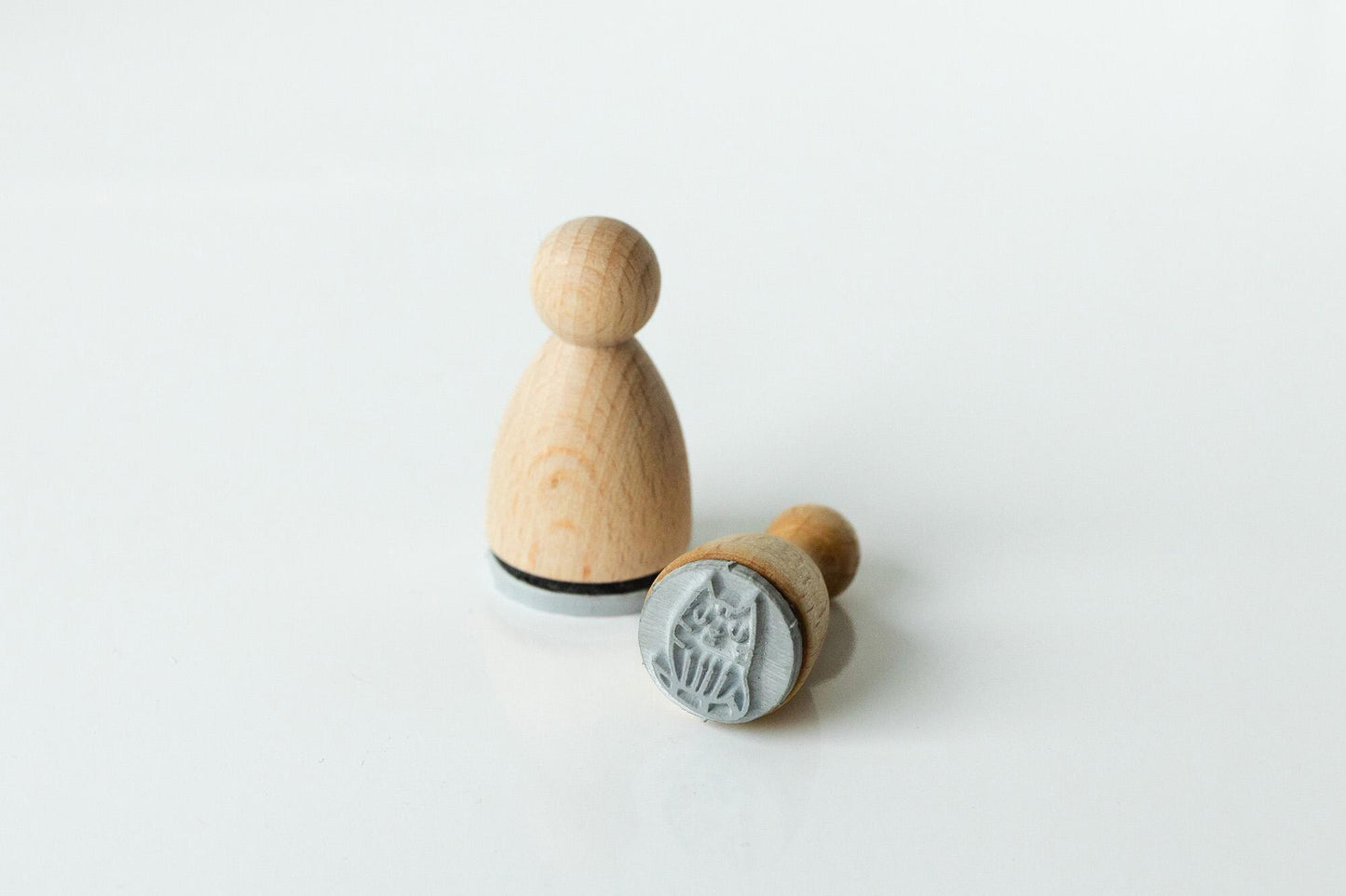 Mini Holzstempel Tiere – 25 Motive, 4 Größen - Bastelstempel für Karten, Scrapbooking, Bullet Journal, DIY, Kinder Basteln Tiermotive HS148